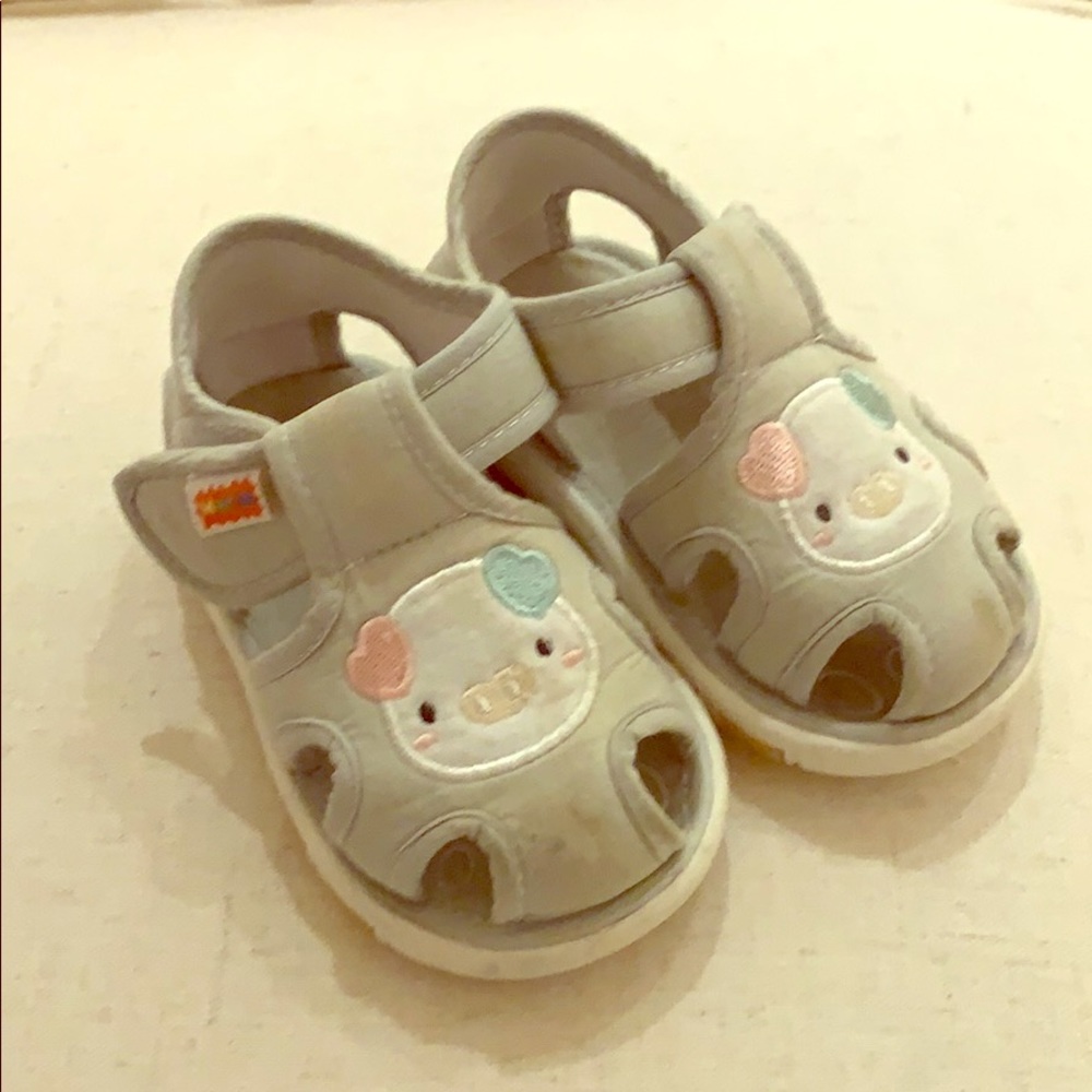 Korean brand baby shoes sz 13.0